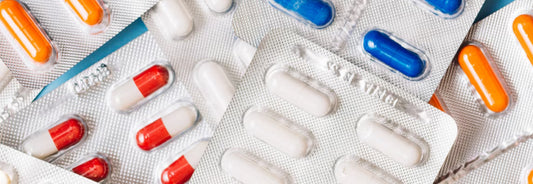 Cómo-puede-interaccionar-el-CBD-con-los-medicamentos Laboratorios Beemine