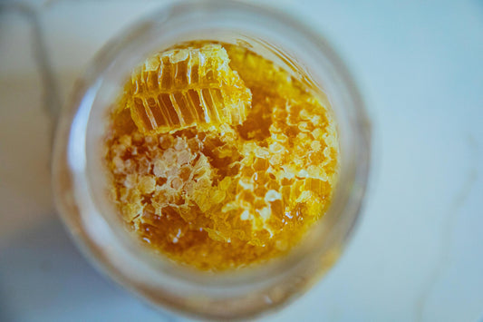 CBD y miel para el sueño: una alternativa natural sin efectos secundarios